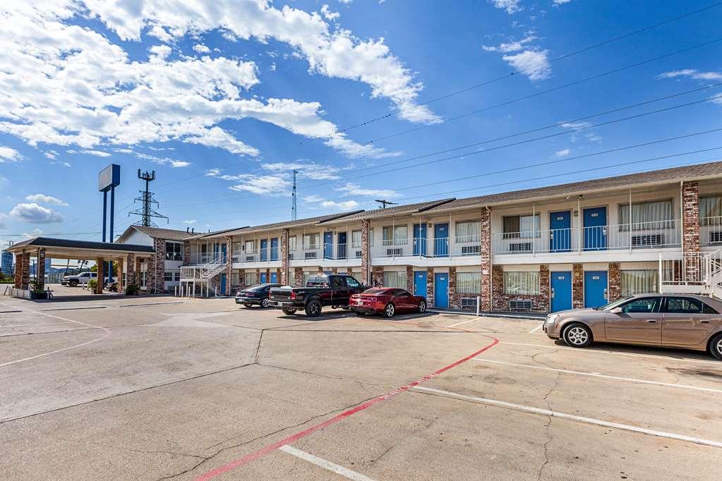 Motel 6 Fort Worth - Northside ภายนอก รูปภาพ